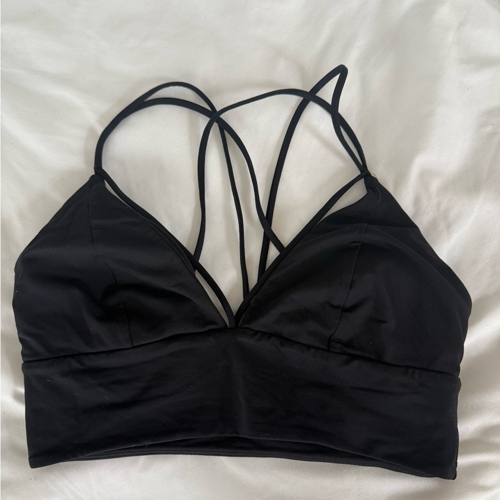 Black lululemon sport bra